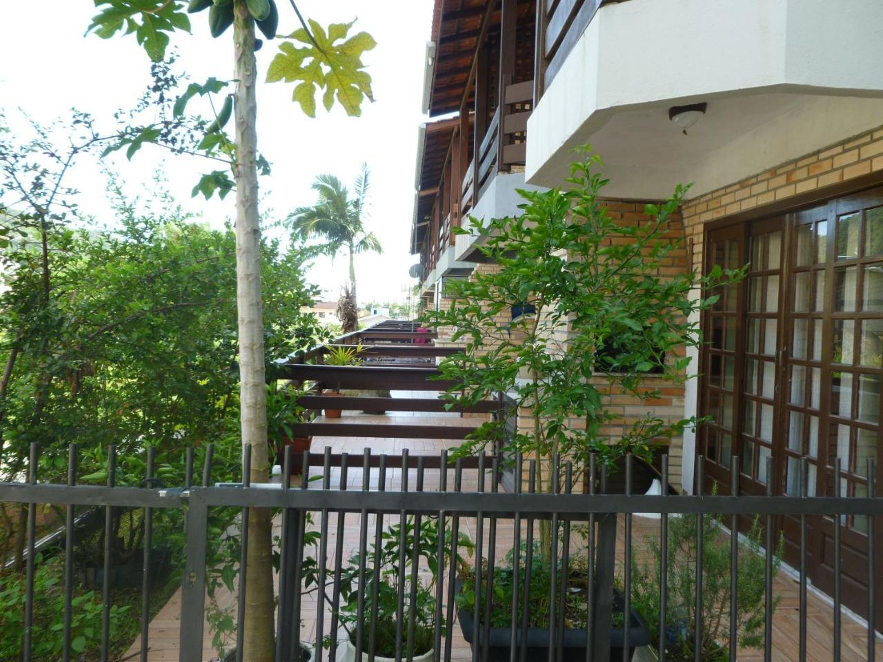 Apartamento 12 - Bombinhas - 200 Metros Da Praia Exterior foto